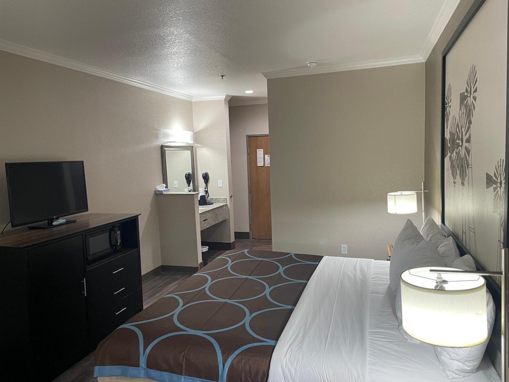 Super 8 By Wyndham San Antonio/Alamodome Area Otel Dış mekan fotoğraf